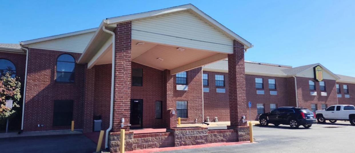 Super 8 By Wyndham White Hall Exterior foto